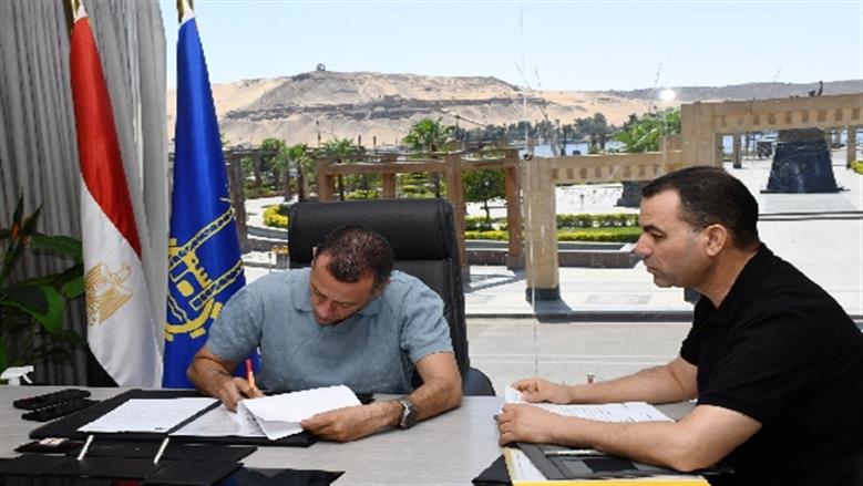 محافظ أسوان يعتمد تنسيق القبول بالتعليم الفني والمزدوج للعام الدراسي الجديد