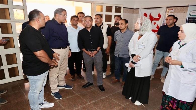 محافظ المنوفية يحيل مدير مستشفى السادات و75 من العاملين للتحقيق