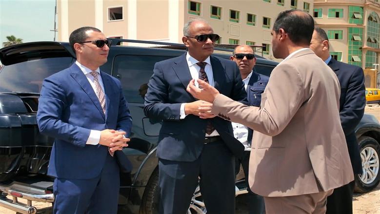 محافظ كفر الشيخ يوجه بسرعة الانتهاء من تنفيذ كوبري سخا العلوي 