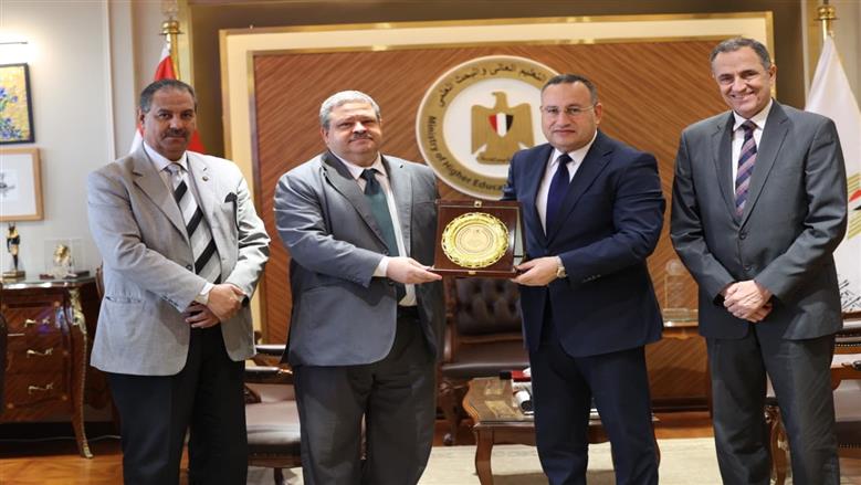 مقترح لإنشاء وحدة مركزية لضمان الجودة بوزارة التعليم العالي