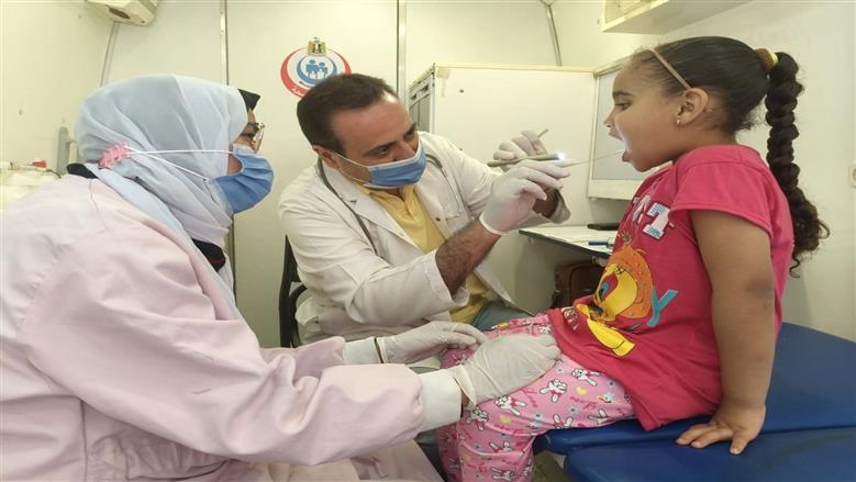 «صحة المنيا» تقدم خدمات طبية مجانية لـ 8097 مواطنًا عبر 12 قافلة خلال مايو