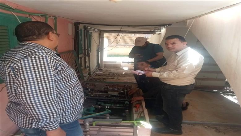 مياه «كفر الشيخ» تشن حملة موسعة بمصيف بلطيم لاستبدال العدادات التقليدية بمسبقة الدفع
