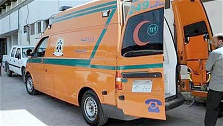 إصابة سائق بطعنة مطواة على يد نجل زميله بسبب أولوية المرور بحدائق أكتوبر 