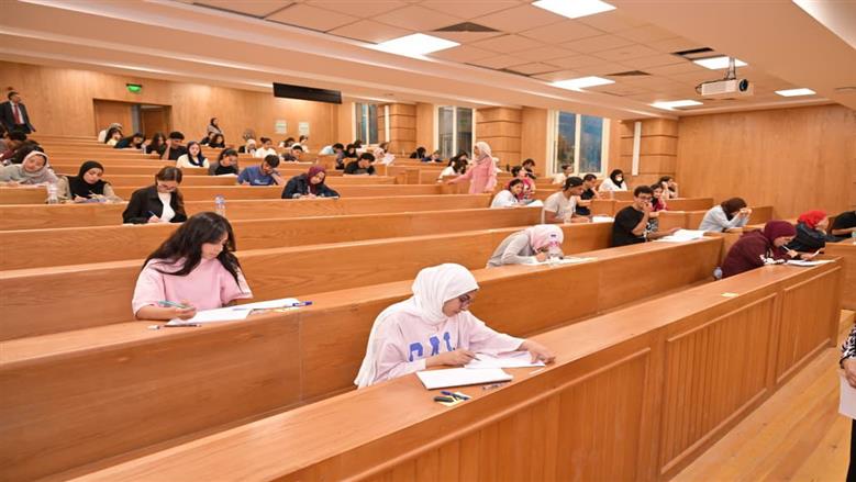 امتحانات جامعة القاهرة 