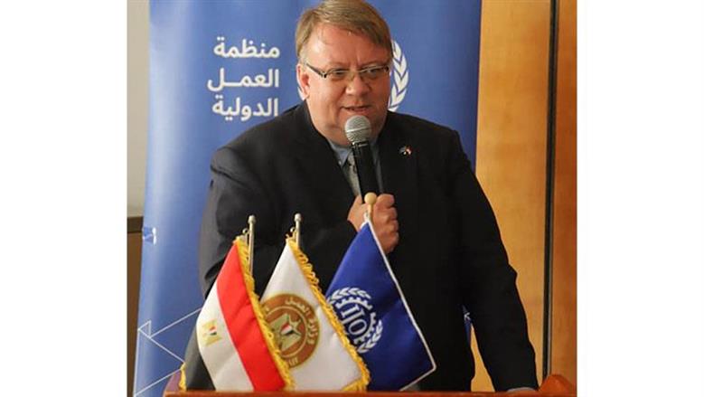 رئيس «العمل الدولية» بالقاهرة: علينا جميعا أن نخرج البطاقة الحمراء ضد عمل الأطفال