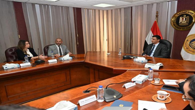 وزير الصناعة: نعمل على تحويل مستلزمات الإنتاج المستوردة إلى فرص تصنيع محلية