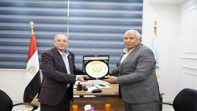 محافظ مطروح مع رئيس مجلس أمناء جامعة الدلتا