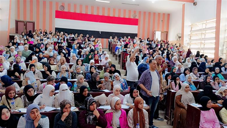 المراجعات النهائية لطلاب الشهادة الإعدادية 