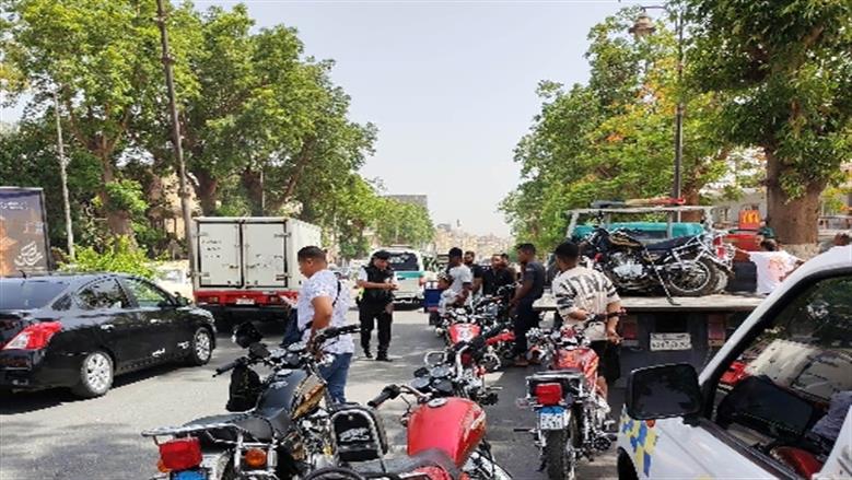 سحب تراخيص 25 دراجة نارية مخالفة خلال حملات مرورية مكثفة بأسوان
