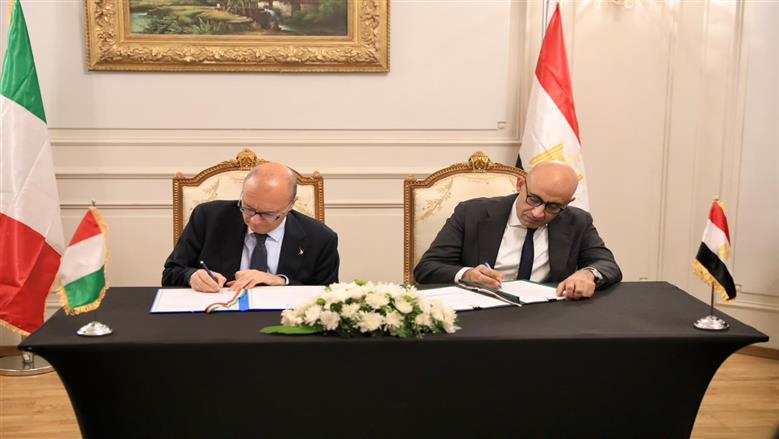 وزيرا التعليم المصري والإيطالي يوقعان مذكرة تفاهم وخطاب نوايا لتعزيز التعاون بين البلدين