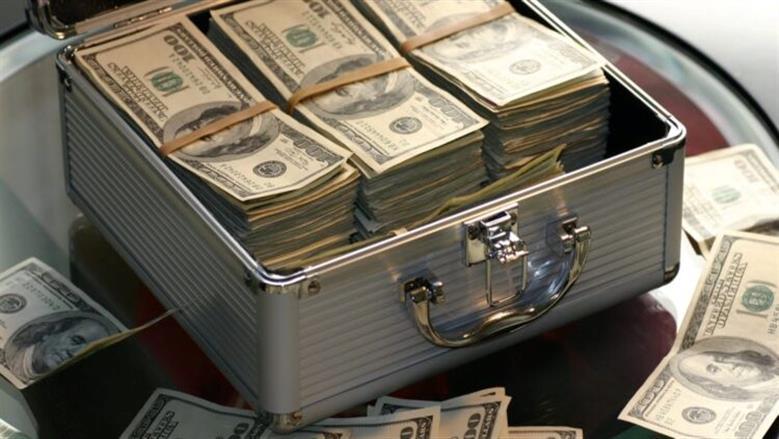 أستاذ التمويل محمد الشواتفي: ارتفاع تحويلات المصريين بالخارج يعكس قوة ارتباطهم بالوطن