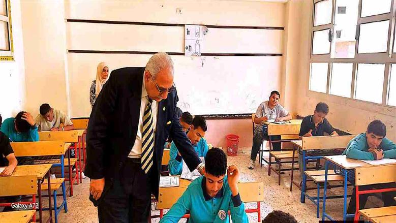 سعادة بين طلاب الشهادة الإعدادية في البحيرة بعد امتحان العربي