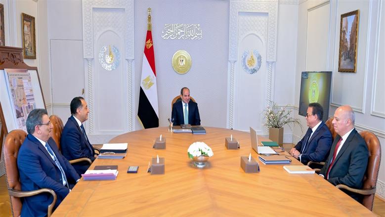 الرئيس السيسي يوجه بالإسراع في ميكنة التأمين الصحي وتطبيق الذكاء الاصطناعي بالمنشآت 