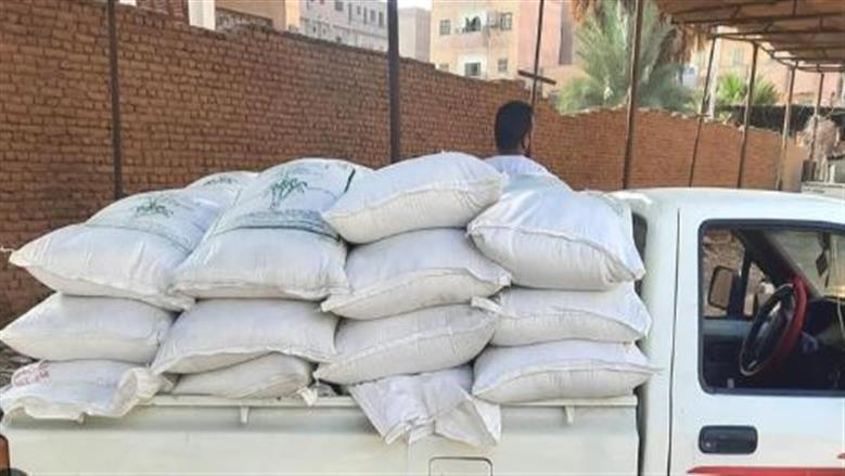 ضبط 3 أطنان دقيق أبيض وبلدي مدعم قبل بيعها في السوق السوداء خلال 24 ساعة