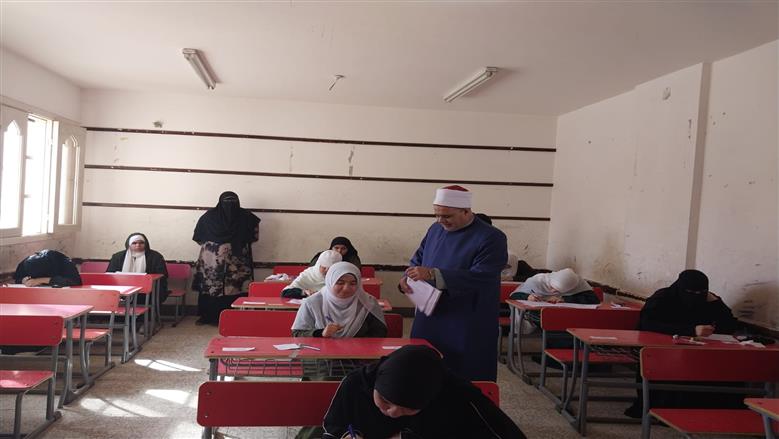 امتحانات الثانويه الازهريه بمطروح
