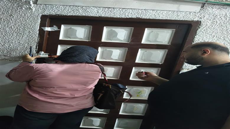 «صحة أسيوط» تضبط أطباء وهميين في حملات رقابية مكثفة.. بينهم منتحلة صفة جلدية
