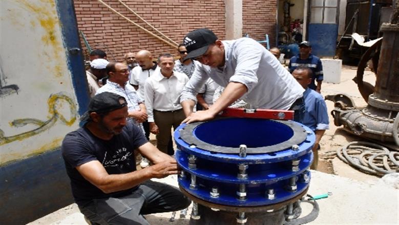  تركيب المطرقة المائية بمحطة صرف الكرور 11 لتحسين مستوى الخدمات في أسوان