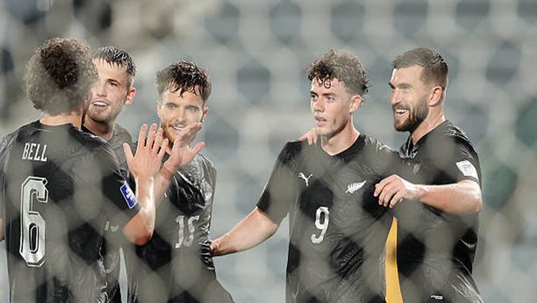 مدرب نيوزيلندا: جاهزون للفوز على إيران في كأس العالم