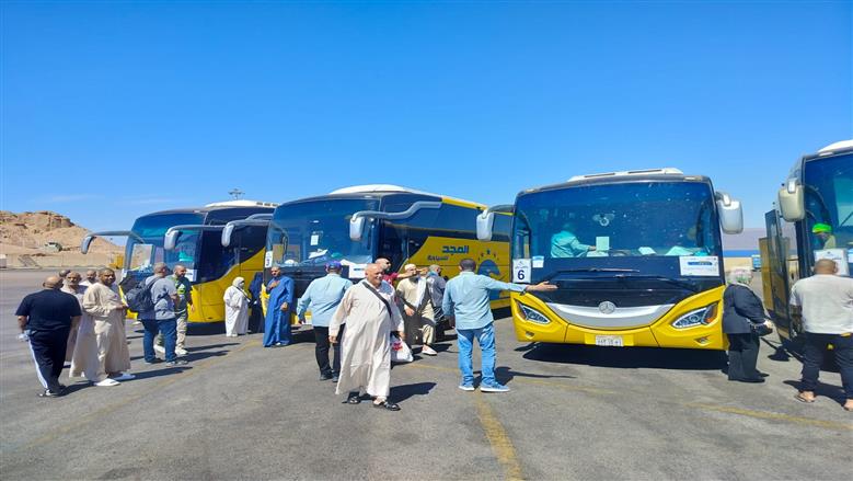 «الغرف السياحية»: عودة آخر حجاج المستوى البري إلى أرض الوطن غدا 