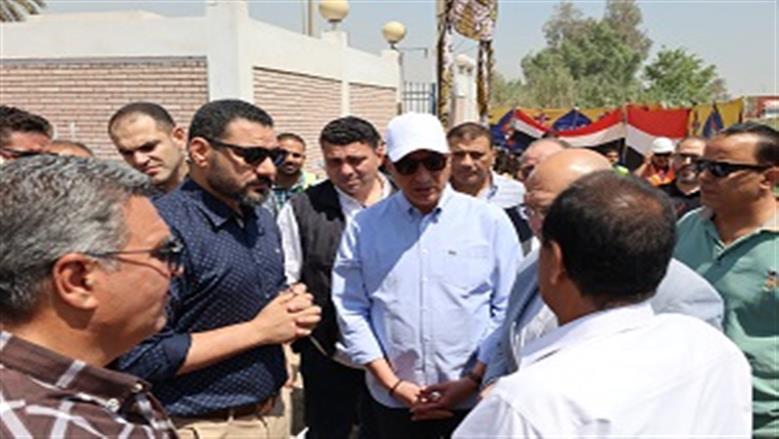 محافظ الجيزة يتفقد مشروع محطة رفع الصرف الصحي بعزبة البكباشي