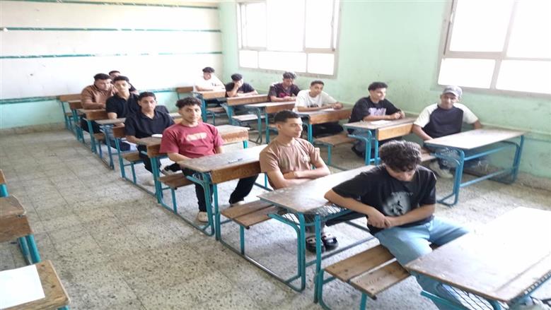 حاول إرسال الامتحان لآخر.. تفاصيل ضبط طالب بمحاولة للغش الإلكتروني في الدقهلية