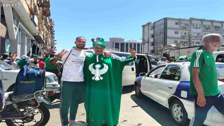 جماهير المصري تساند فريقها