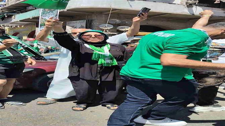 جماهير المصري تساند فريقها