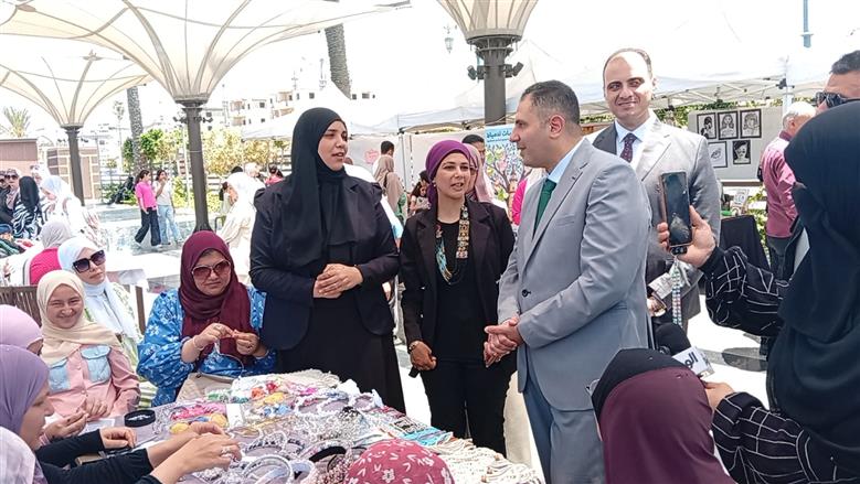 مكتبة مصر العامة بدمياط تنظيم ورش تدريبية وحرفية لذوات الهمم