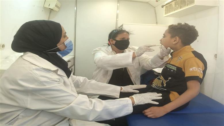 «صحة المنيا» تنظم قافلة طبية مجانية بقرية السرارية تضم 8 تخصصات