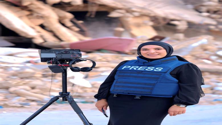 هددوها بتفجير رأسها بمسيّرة.. الصحفية اللبنانية زينب فرج تتحدى رسائل الموت الإسرائيلية وتواصل شهادتها من خط النار