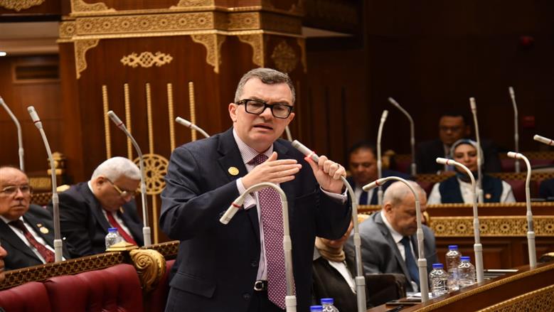وزير التخطيط يعلن أمام «الشيوخ» بدء إجراءات التقشف: استثناء الصحة والتعليم و«حياة كريمة»