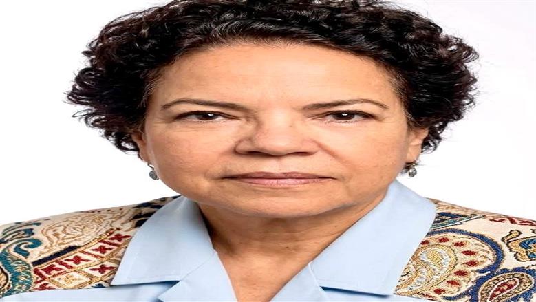 فاروق حسني ينعى التشكيلية عزيزة فهمي