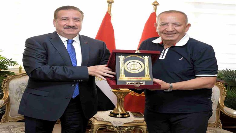 محافظ بورسعيد يستقبل لاعبين ومجلس اداره المصري