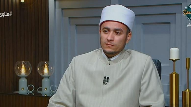 هل يجوز الصلاة في القطار عند دخول الوقت؟.. أمين الفتوى يجيب