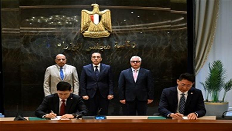 مدبولي يشهد توقيع عقد إنشاء مصنع صيني لمكونات الإطارات بالسخنة باستثمارات 300 مليون دولار