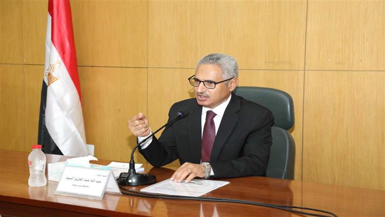 محافظ بني سويف يوجه بحلول عاجلة لشكاوى المواطنين خلال اللقاء المفتوح