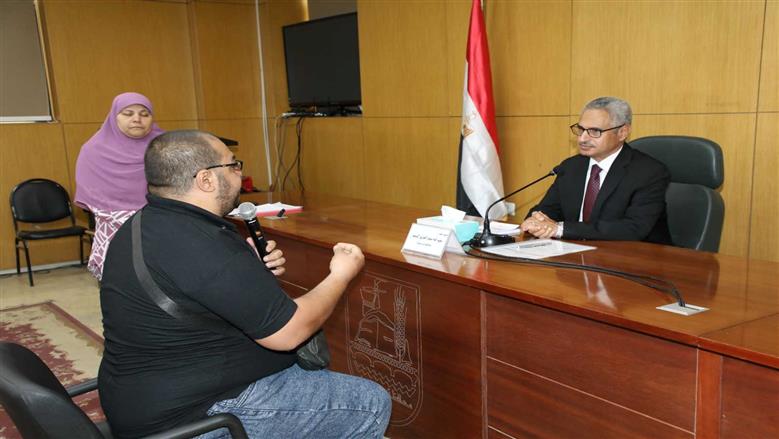 محافظ بني سويف يوجه بحلول عاجلة لشكاوى المواطنين خلال اللقاء المفتوح