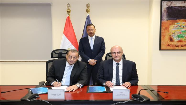 وزير الاتصالات مع رؤوساء شركات المحمول