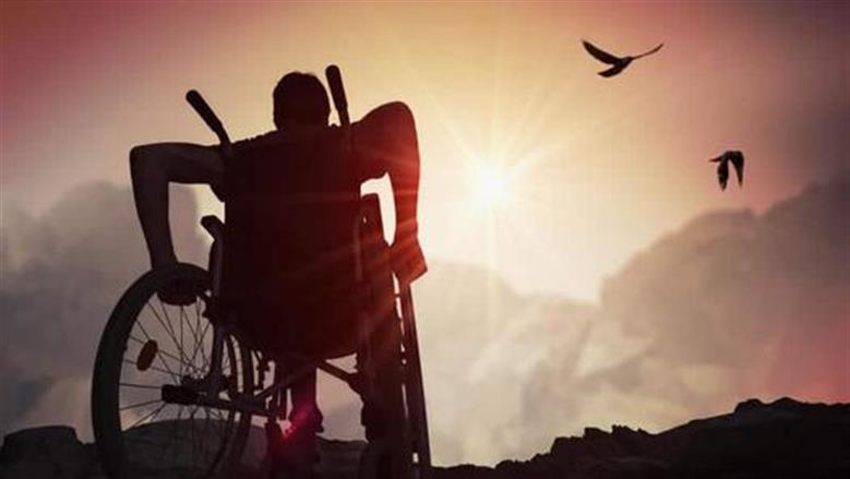 عدد أيام الإجازات السنوية لذوي الهمم في قانون العمل.. مراعاة لحالتهم الصحية