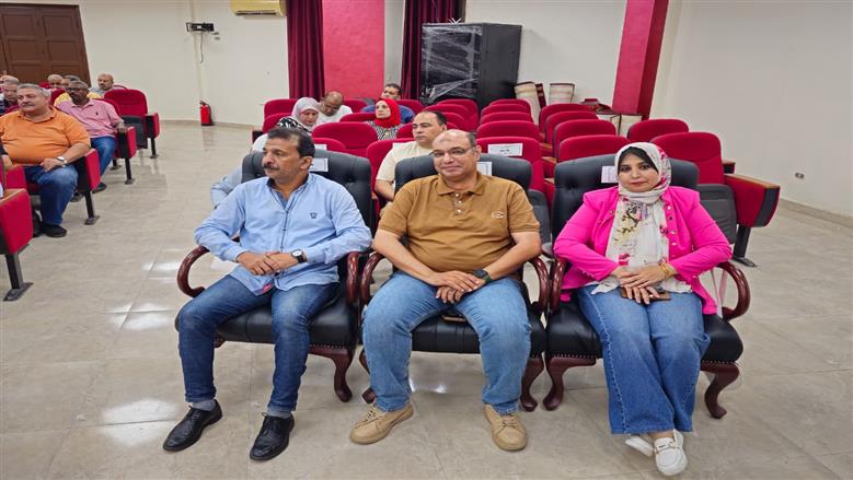 تعليم بورسعيد يناقش استعدادات امتحانات الثانوية العامة