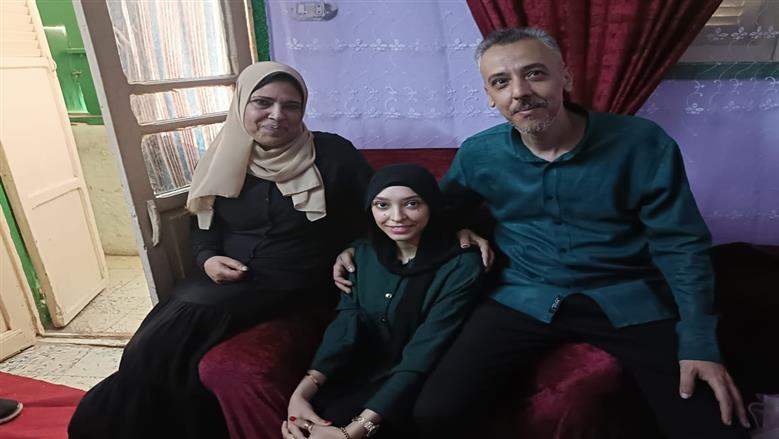 رحمة وأسرتها