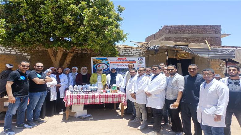 القوافل البيطرية بأسوان