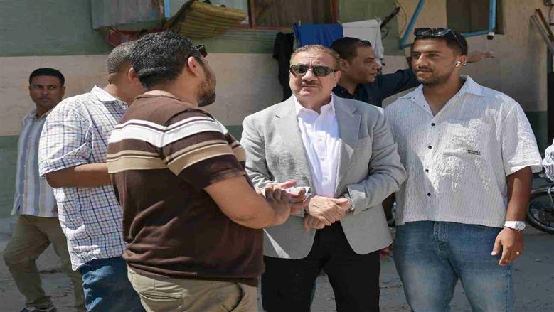 محافظ بورسعيد يتفقد منطقة فاطمة الزهراء