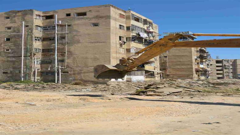 محافظ بورسعيد يتفقد بنك الشاي
