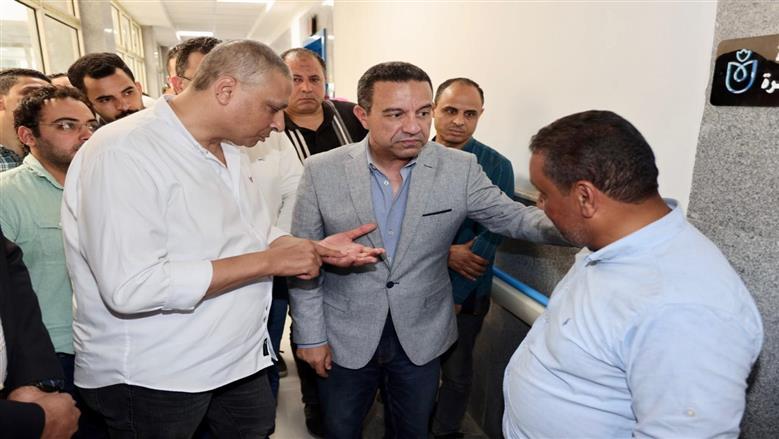 محافظ المنوفية يكرم رئيس وحدة محلية