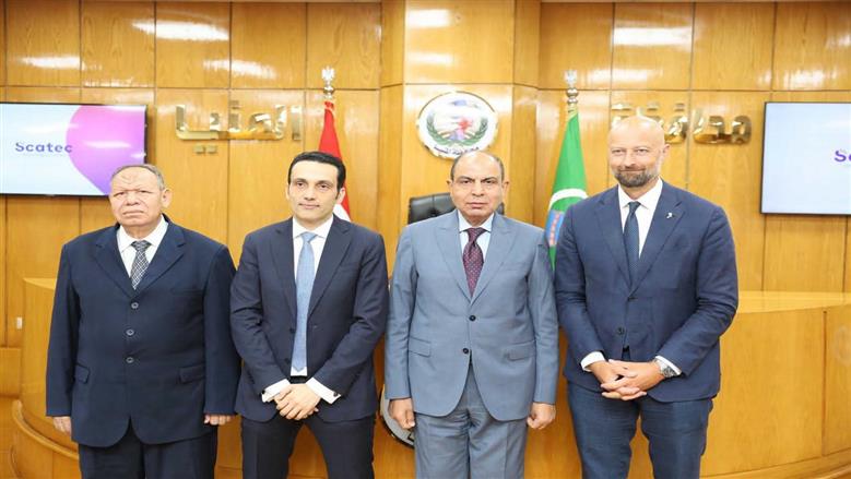 محافظ المنيا يبحث مستجدات مشروع «وادي الطاقة المستدامة» مع سفير النرويج