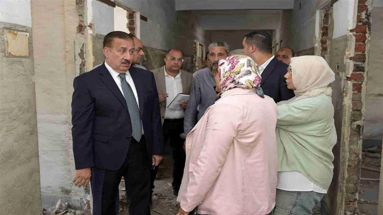 محافظ بورسعيد يتفقد مبانى لاعاده استغلالها