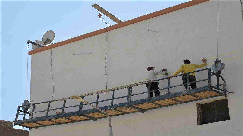 محافظ بورسعيد يتابع تطوير المنطقة الثالثة