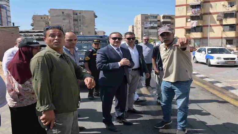 محافظ بورسعيد يتفقد الاسواق الحضاريه