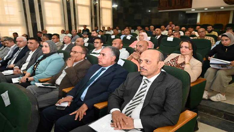محافظ الغربية: نمتلك مقومات الريادة في إنتاج العسل الطبيعي.. ونعمل من أجل المنافسة عالميًا